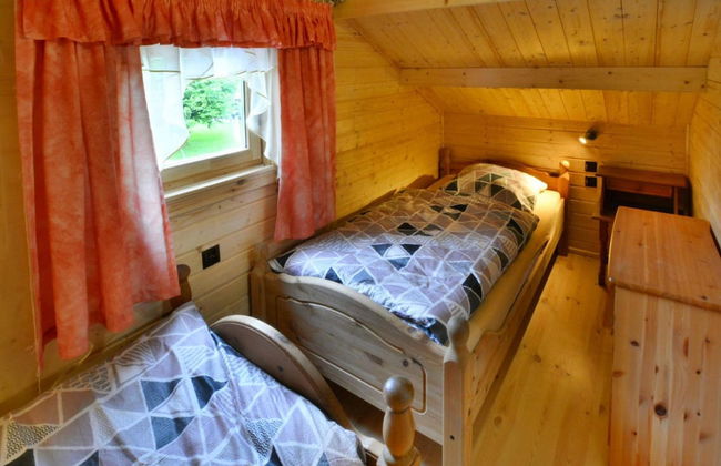 Wooden House by Ostrowieckie Lake With Beach - Photo 6