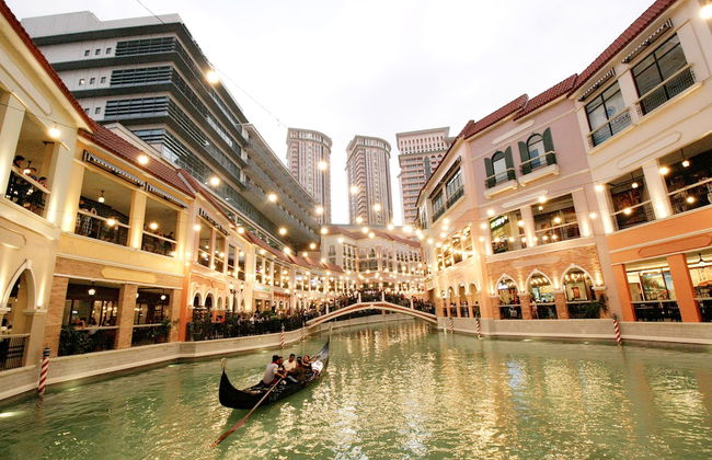 MaxStays Max Pavilion at The Venice Residences - Foto 1