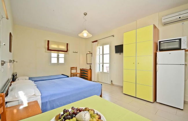 Ydreos Studios & Apartments - Photo 54