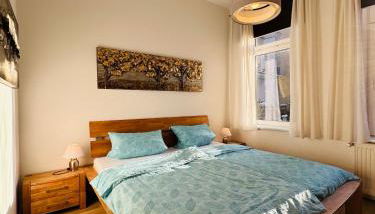 Attraktive Wohnung im grünen Hinterhof - Foto 2