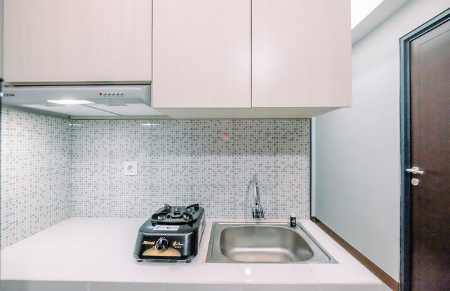 Well Furnished And Comfy 2Br At Royal Heights Apartment - Foto 9