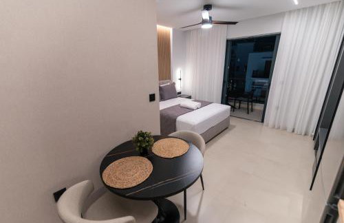 Elsta Stay Suites - Photo 40