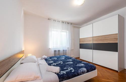 Holiday Home Villa Vesna Lux - Five Bedroom Villa with Swimming Pool - Foto 8