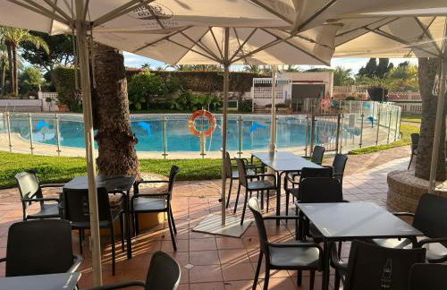 Moderno estudio y piscina a 50 metros de la playa - Photo 21