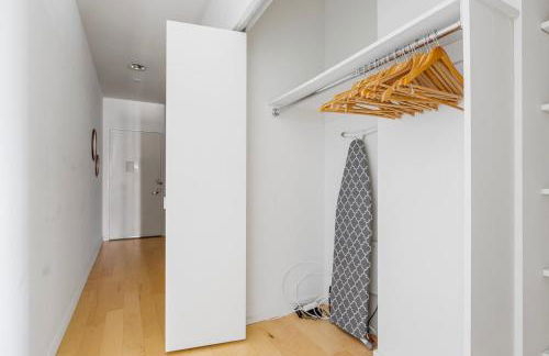 Financial District studio w gym doorman NYC-1289 - Foto 10