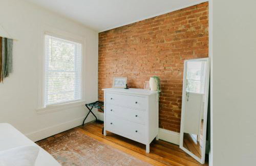 Getaway on Grant heart of Downtown with parking - Foto 14