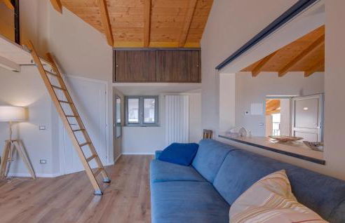 Awesome Home In Albagnano Di Bee - Foto 15