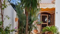 Casa el Montcel, a unique chalet with roofterrace and shared pool - Foto 4, Garden, Garden view