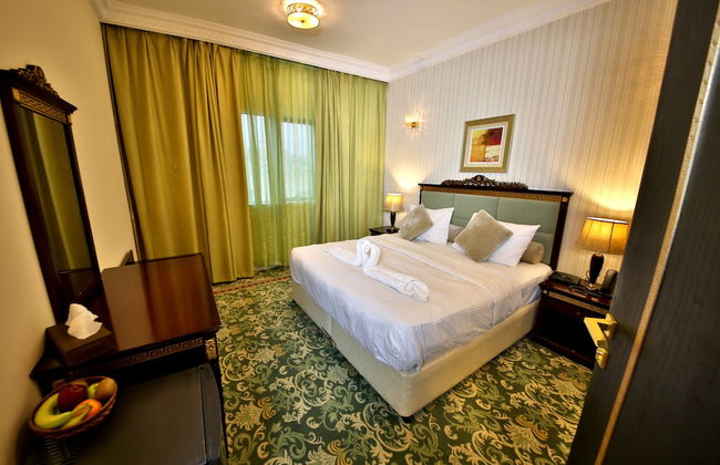 Midtown Furnished Apartments - Photo 12