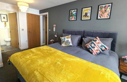 Beautiful Modern Coventry City Centre Apartment - Foto 17