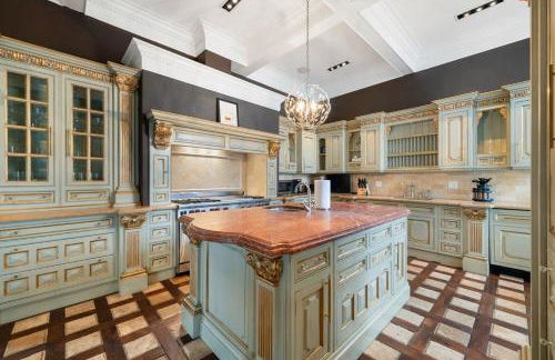 5BR 5BA Architectural Estate-Theatre Gym Rooftop - Foto 3