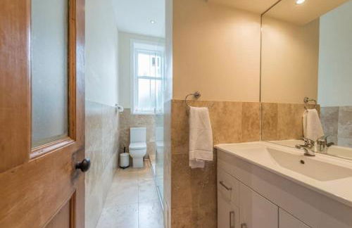 Beautiful 2 Bed 2 Bath Flat overlooking Meadows Park - Foto 13