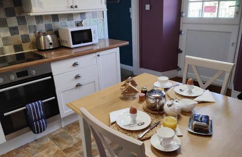 Top Floor at Cantref House - Photo 3