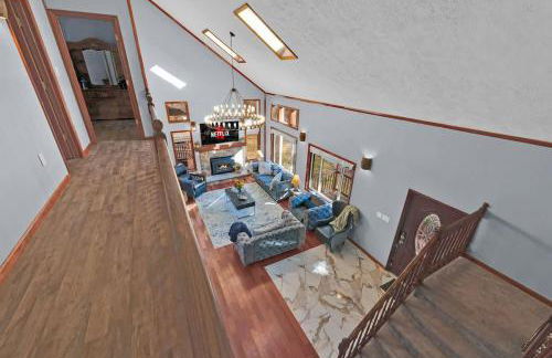 Big Bass Hideaway with Hot Tub - Foto 18