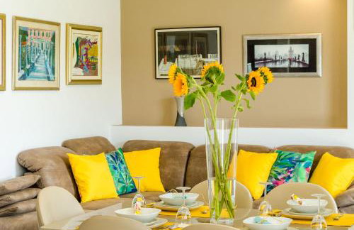 Villa Dolores Apartments - Photo 34