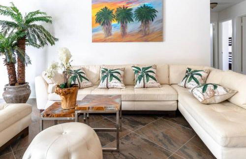 Mineral Saltwater Solar heated Pool & Spa Oasis with mountain views and Koi pond - Foto 17