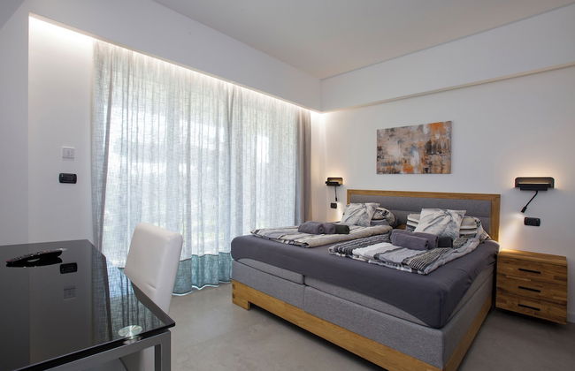 Villa Rita Pool & Spa - Photo 11