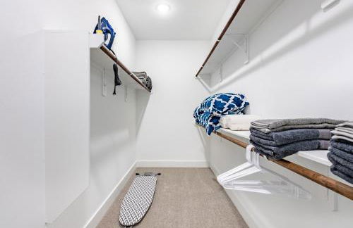 3 Bedroom and 3 bath - Photo 12