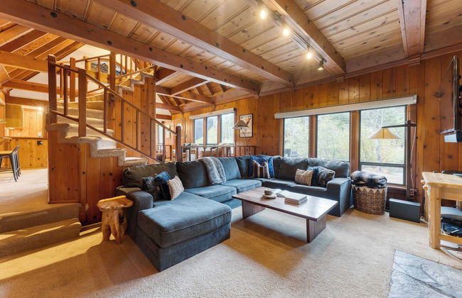 Riversong Lodge by Avantstay Sauna + Hot Tub On The Truckee River - Photo 15