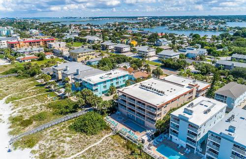 Direct Gulf Front Condo, Private Balcony, Heated Pool, Walkable Indian Rocks Beach - Foto 65