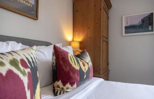 Vibrant 2 Bed, 2 Bath Home, Just Minutes to Town! - Foto 44