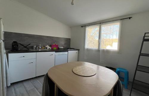 Logement Cosy 40 m2 Coeur historique de Lunel - Foto 23