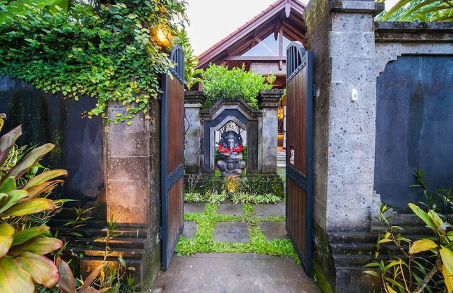 Infinity Jungle View Aashaya Villa Ubud - Photo 46