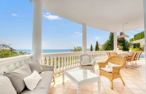 Exclusive Villa With Panoramic Sea Views - Foto 45