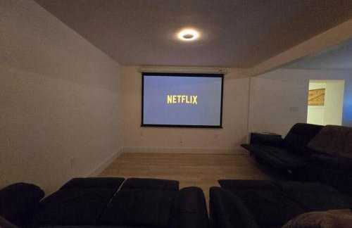 Pool Arcade Mtn Views Lake George Home Retreat WFH - Foto 31