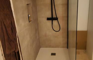 Renovated Bastide Among Vineyards Near Uzès - Foto 29