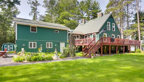 Dock and Views Lakefront Family Home in Conover! - Foto 1