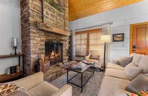 Lodge with Grill, Fireplace and Club Access - Foto 5