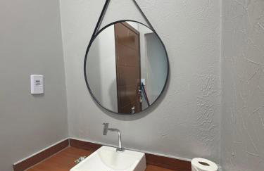 Smart Studio 101 com ar WiFi e garagem prox ao shopping - Foto 8