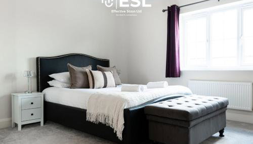 Large Modern 4 Bedroom House in Uttoxeter, Near Alton Towers, Great for Families - Foto 3