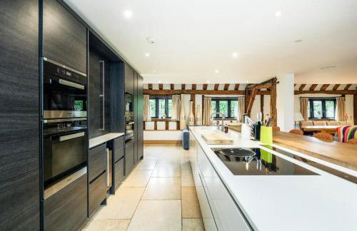 Period Luxury Converted Barn Windsor/Maidenhead - Perfect for family groups - Foto 63