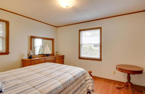 Lakefront House with Boat Ramp, Dock and Sunset Views! - Foto 17