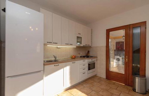 Pet Friendly Home In Cara - Photo 38