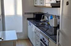 Apartamento en complejo residencial con piscina - Foto 25