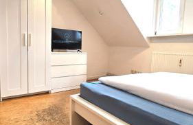 Großzügige Altbauwohnung mitten in der City - Foto 10