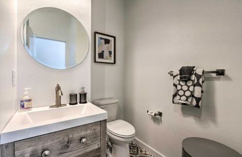 Modern Midtown Haven with Garage Mt Rose Day Trips! - Foto 19