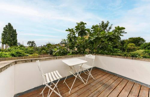 Spacious 2BR Flat with Private South Facing Terrace in West London - Foto 22