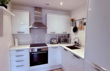 Great Quiet & Brand New Flat With Great Transport Links in Bushey - Foto 25