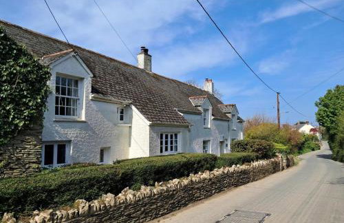 3 Bed in Lee oc-l27551 - Photo 1