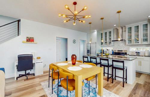 Modern Living in Texas! Home 2 Blocks to Lake LBJ - Foto 3