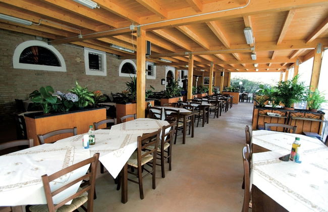 Nice Chalet with Terrace near Sea - Foto 25