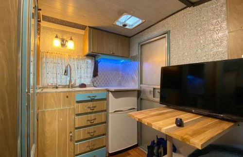 1969 Shasta Camper Cottage Durham NC - Foto 2