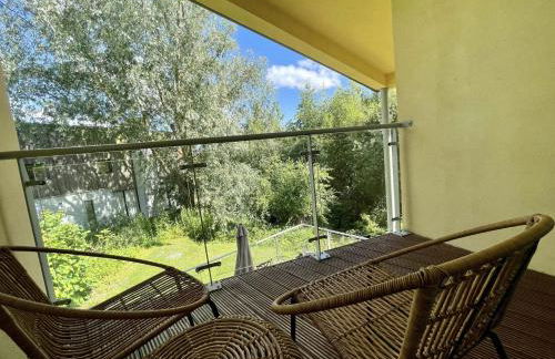 Modern contemporary home in beautiful setting - Foto 6