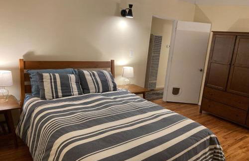 Cozy Hideaway and Hot Tub. Pet Friendly. - Foto 12