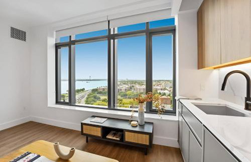 Posh Studio with Luxe Amenities in Prime Location! - Photo 37