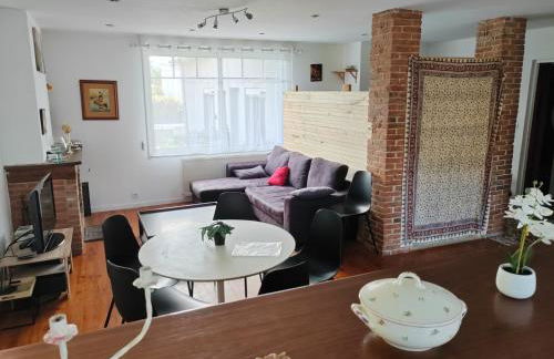 80 m2 appartement indépendant, 4 personnes et plus, piscine et jardin Direct Gare Aéroport - Foto 7